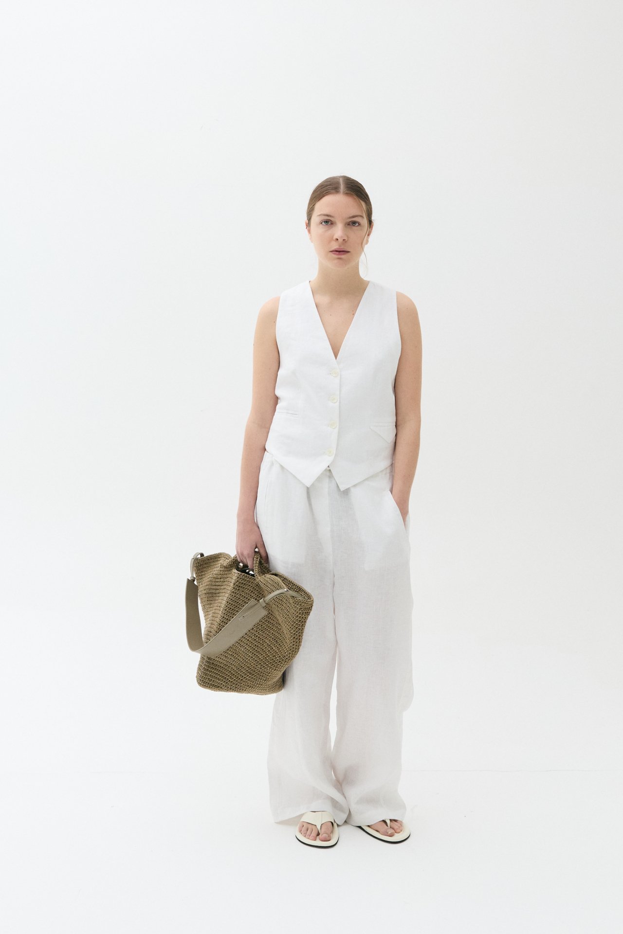 AYNIE_LOOKBOOK_AGOSTO_24_0137