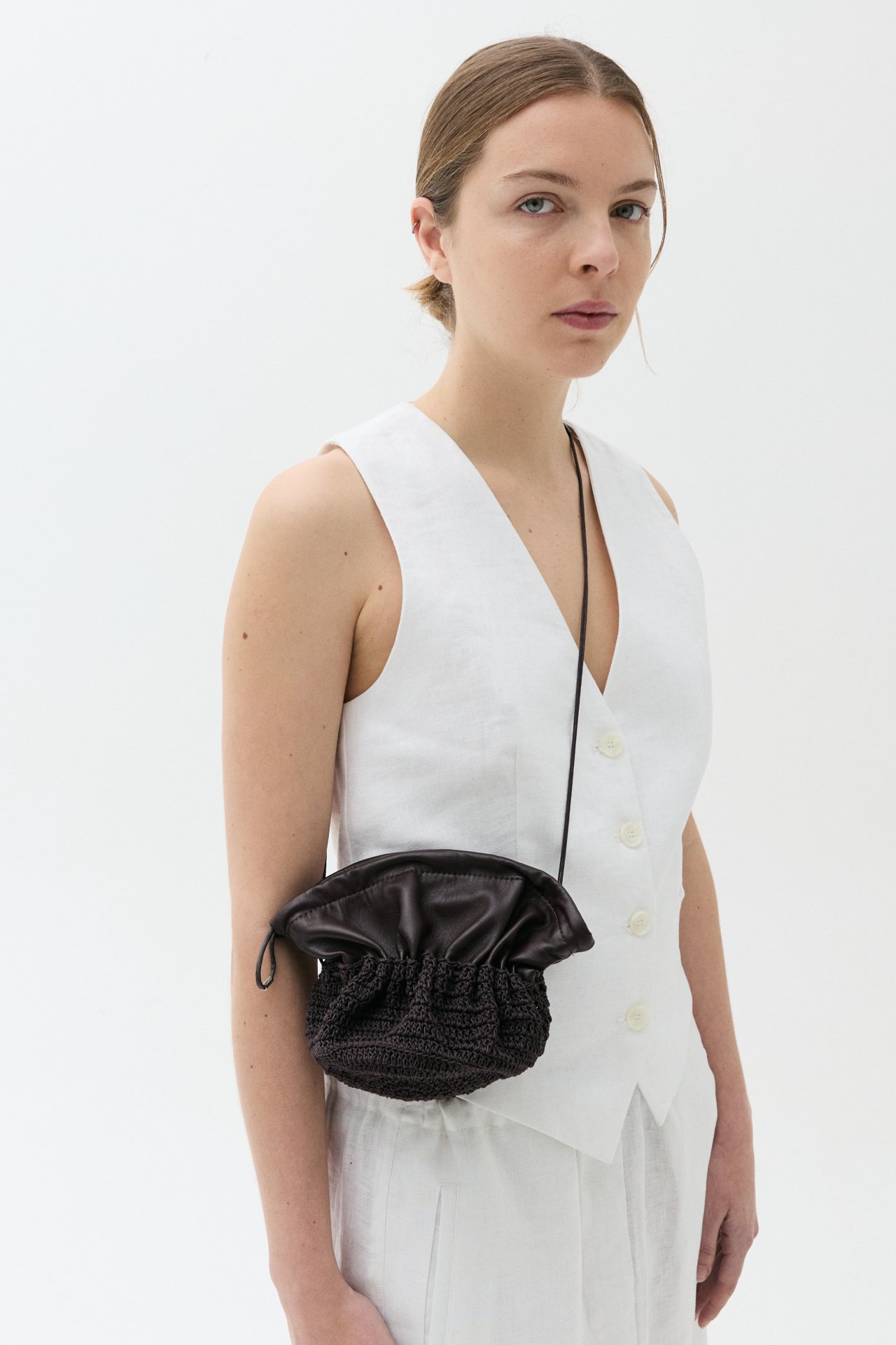 AYNIE_LOOKBOOK_AGOSTO_24_0249