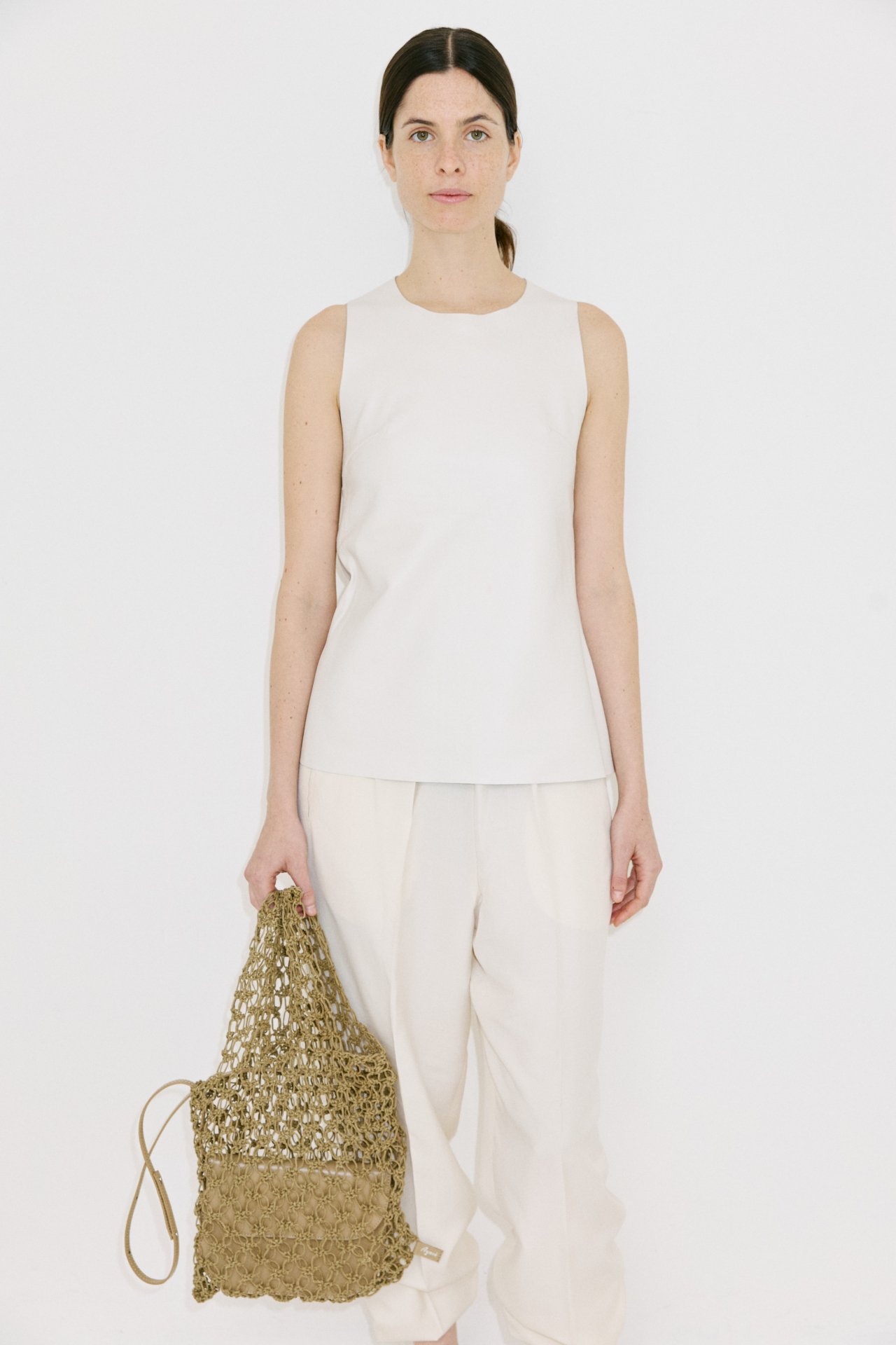 AYNIE_LB_SEPT_25_1982